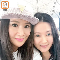 珍妹在好友張文慈（左）陪伴下到台灣散心。