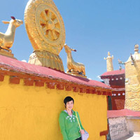 陳法蓉初到西藏趁空檔四處觀光。