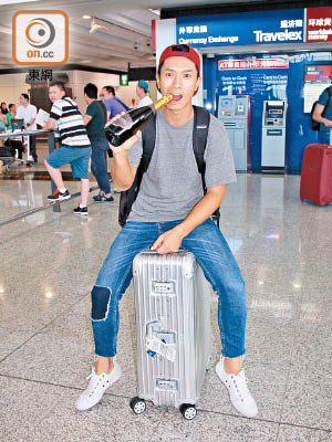 陳柏宇返港後要積極預備演唱會。