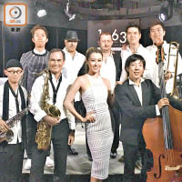 Jolie組成九人樂隊代表香港參加音樂節。
