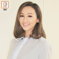 高Ling於新劇要收起事業線，轉做事業型女強人。