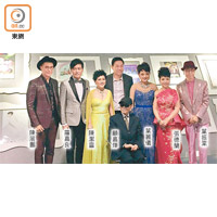陳展鵬與一眾殿堂級歌手在新加坡慈善演出。