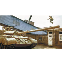 《戰狼2》出動坦克拍攝。