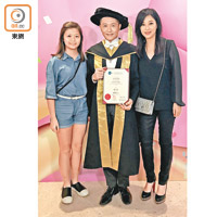 蘇志威與劉小慧的大女兒蘇君蕎（左）明年將赴日本深造整甜品技術。