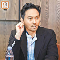 飾演變態殺手的Chilam，有肢解屍體及自殺場口。