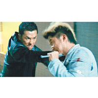 吳京（右）在《殺破狼》飾演殺手，精彩表現引起觀眾注意。