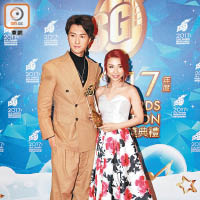 歌而優則演的王浩信回歸樂壇，與譚嘉儀奪得「最佳合唱歌曲」金獎。