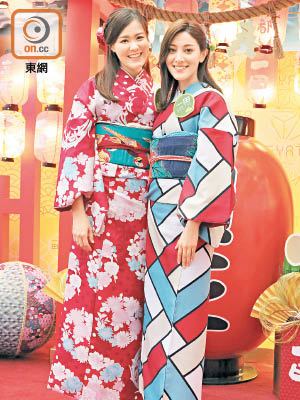 陳凱琳（右）與劉佩玥化身日本娃娃出席活動。