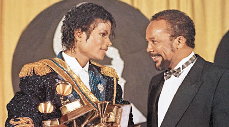 MJ（左）被昆西爆料指貪心偷歌。