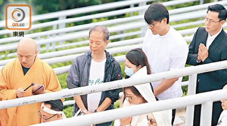 林家棟、張國強等送夏萍最後一程。