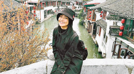 劉溫馨在上海四出打卡，非常開心。