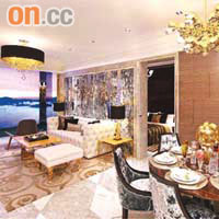 客飯廳以金色作主調，盡顯富麗堂皇的氣派。