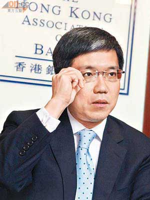 《巴塞爾資本協定三》即將落實，金管局關注香港銀行的落實計劃。圖為金管局副總裁阮國恒。