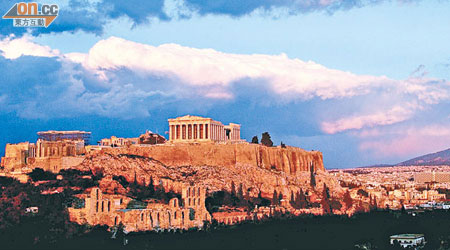 歐債危機等因素拖累對沖基金近期表現。圖為希臘的標誌性古迹巴特農神殿。