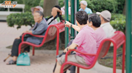 滙豐訪問了逾1,000名本港市民，發現超過七成港人擔心退休後的財務狀況，高於全球平均的67%。