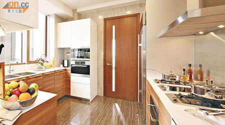 春暉8號每戶廚房均引入價值逾百萬元的歐洲名牌廚櫃及電器配套。