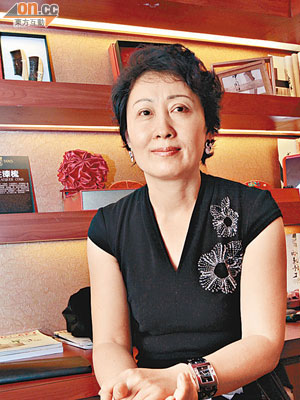 譚木匠副總裁王萍透露，產量少同品牌獨特就係佢哋嘅成功關鍵。