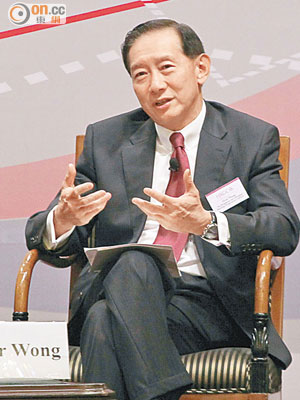 王冬勝認為，香港要有正確態度和危機意識，評估自身的優勢及弱點。（羅錦鴻攝）