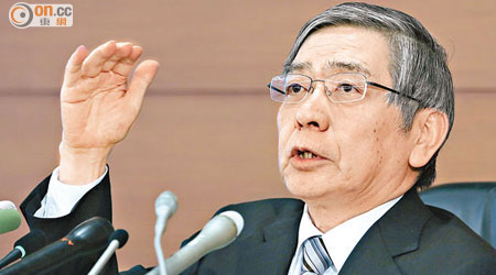 日本央行行長黑田東彥近期言論不同之前，開始傾向強調政府結構性改革的重要性。（資料圖片）