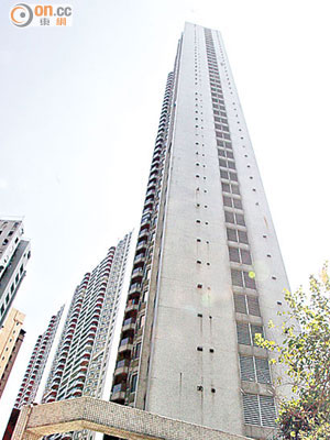 愛都大廈售出的中層戶，實用面積2,888方呎。