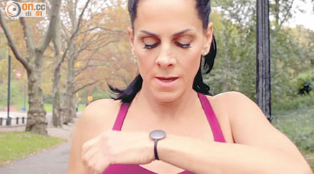 Misfit智能手環Shine，可監控使用者身體的活動、飲食及運動量。