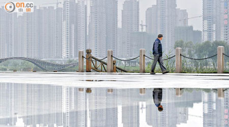 北京擴大城市版圖，刺激近郊地區樓價向上。