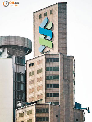 渣打香港是首間引入虛擬櫃員的本地銀行。