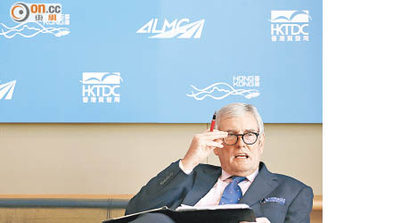 波羅的海交易所亞太區總監Christopher Jones稱，航運市場主要受中國經濟下行拖累。（梁鵬威攝）