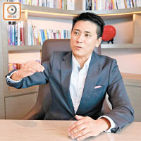 年興行董事總經理陸東全表示，深圳物業長遠值得投資。
