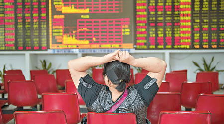 中國股市昨日微跌，惟市場認為未來兩個月會繼續做好。（中新社圖片）