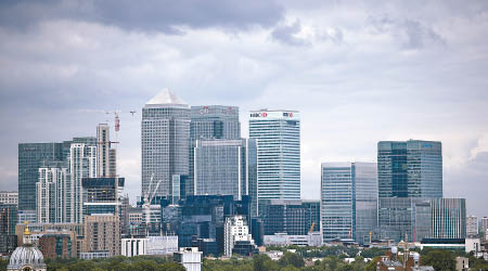 英國雖然敲定脫歐，但倫敦於國際金融中心及人民幣離岸中心的地位暫仍鞏固。