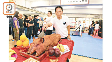 冼國林間武術學院上周六喺旺角開幕。