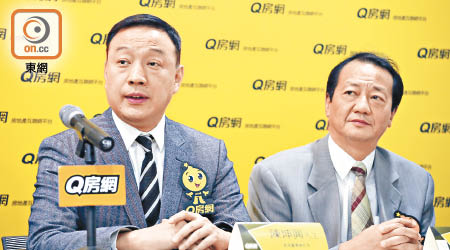 Q房網陳坤興（左）稱，會多看一至兩季才決定公司未來發展方向。（李志湧攝）