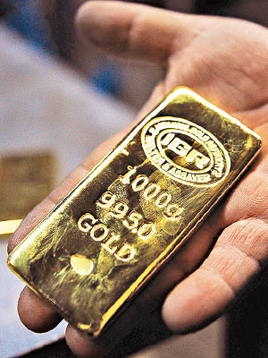 戰爭爆發前，投資者多買入黃金保值。