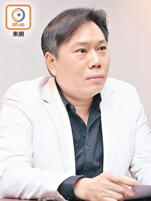 資深投資者黃海明表示，以市價購入荃灣華力工業中心地廠。