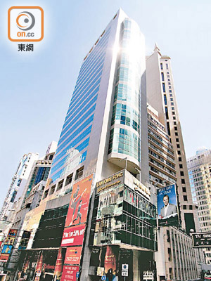 中環乙級商廈荊威廣場高層全層以逾一點三一億元售，逾四年升值約七成六。