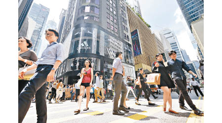 香港作為國際金融中心，有助推動灣區城市。