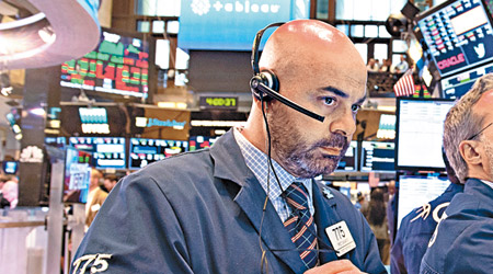 美國股市周五早段反覆上升。