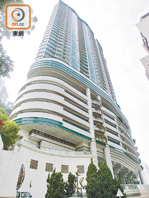 富滙豪庭一個實用面積約1,805方呎單位，呎價49,861元。