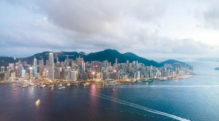 中美貿易戰開打，對香港貿易相關行業衝擊巨大。