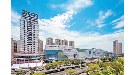 新城發展計劃在今年開設十八座「吾悅廣場」。