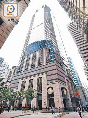 中遠大廈有高層戶以呎租約七十六元租出。
