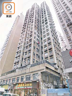 兆華大廈坐落七姊妹道，近年完成翻新。