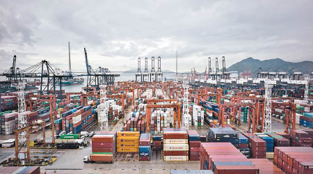 專家預計，香港明年整體出口增長逾4至6%。