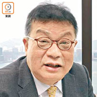 紀惠湯文亮稱，業主可沽出租金回報率較低的物業，並買入港股。