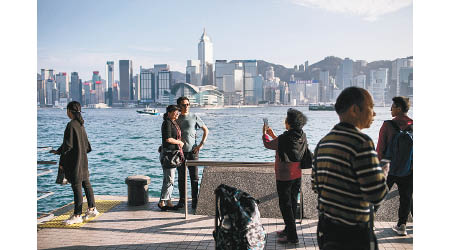中美貿易戰升溫，摩通預期香港經濟將受累。