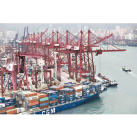 中美貿易戰開打已超過一年，在內地設廠的港商大受影響。