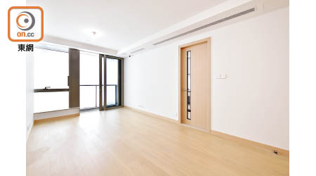 GRAND MARINI三房交樓標準示範單位，實用面積730方呎。