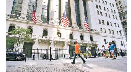華爾街巨頭公司冀搶攻內地約26萬億元的互惠基金市場。