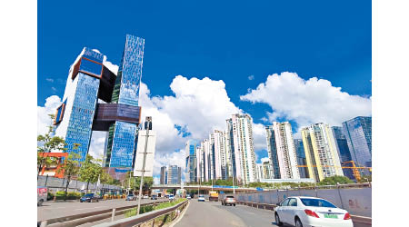 深圳於全球金融中心指數中，排名升至第八。